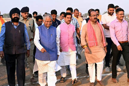 प्रधानमंत्री का 30 मार्च को छग प्रवास : केन्द्रीय राज्य मंत्री और उप मुख्यमंत्री ने तैयारियों का लिया जायजा प्रधानमंत्री का 30 मार्च को छग प्रवास : केन्द्रीय राज्य मंत्री और उप मुख्यमंत्री ने तैयारियों का लिया जायजा