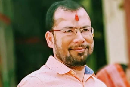 पहलगाम आतंकी हमले में मारे गए व्यवसायी का शव रायपुर लाया गया पहलगाम आतंकी हमले में मारे गए व्यवसायी का शव रायपुर लाया गया