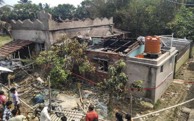 पश्चिम बंगाल: पुलिस ने पाथर प्रतिमा विस्फोट के मुख्य आरोपी को गिरफ्तार किया पश्चिम बंगाल: पुलिस ने पाथर प्रतिमा विस्फोट के मुख्य आरोपी को गिरफ्तार किया