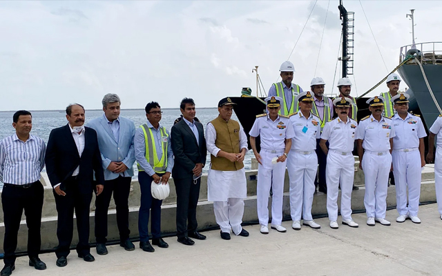 राजनाथ करवार नौसैनिक अड्डे से आईओएस सागर को हरी झंडी दिखाएंगे, परियोजनाओं का उद्घाटन करेंगे राजनाथ करवार नौसैनिक अड्डे से आईओएस सागर को हरी झंडी दिखाएंगे, परियोजनाओं का उद्घाटन करेंगे