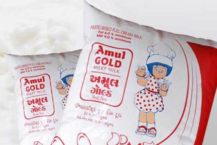 अमूल ने दूध के दाम बृहस्पतिवार से दो रुपये प्रति लीटर बढ़ाए अमूल ने दूध के दाम बृहस्पतिवार से दो रुपये प्रति लीटर बढ़ाए