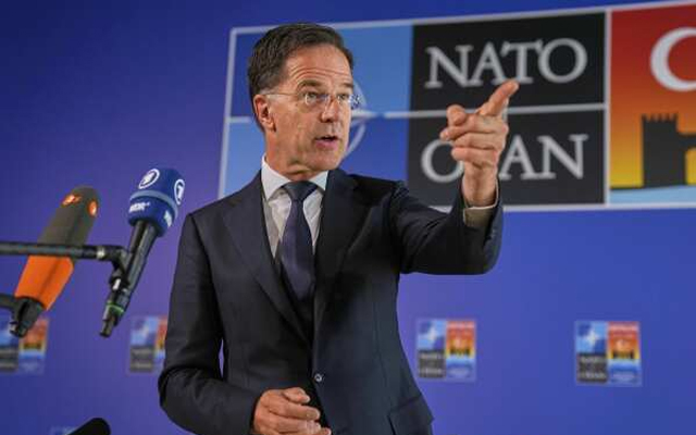 नाटो की एजेंसी के खिलाफ सैन्य उपकरणों की खरीद में भ्रष्टाचार को लेकर जांच नाटो की एजेंसी के खिलाफ सैन्य उपकरणों की खरीद में भ्रष्टाचार को लेकर जांच