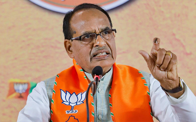 शिवराज चौहान ने नगालैंड में किसानों के कल्याण के लिए 380 करोड़ रुपये की सहायता राशि की घोषणा की शिवराज चौहान ने नगालैंड में किसानों के कल्याण के लिए 380 करोड़ रुपये की सहायता राशि की घोषणा की