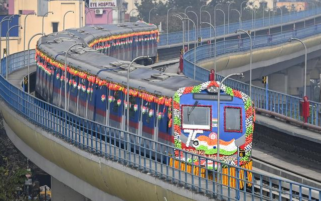 कोलकाता मेट्रो सोमवार से जोका-माझेरहाट लाइन पर और ट्रेन चलाएगी कोलकाता मेट्रो सोमवार से जोका-माझेरहाट लाइन पर और ट्रेन चलाएगी