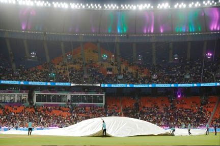 आईपीएल दूसरे क्वालीफायर में खेल बहाल, पूरे बीस ओवर का मैच होगा आईपीएल दूसरे क्वालीफायर में खेल बहाल, पूरे बीस ओवर का मैच होगा