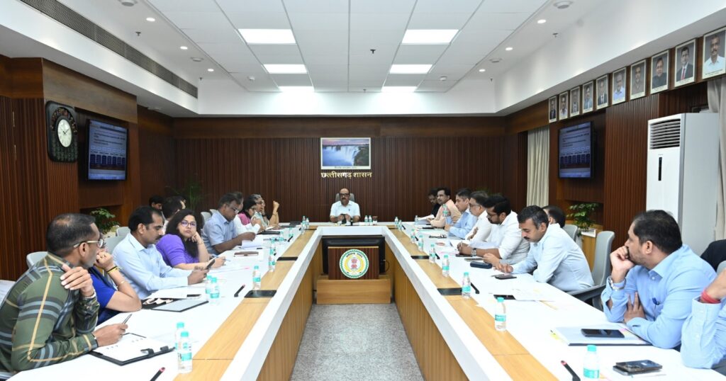 मुख्य सचिव विकासशील ने सचिवों की ली उच्च स्तरीय बैठक - राष्ट्रवाणी - Chhattisgarh समाचार मुख्य सचिव विकासशील ने सचिवों की ली उच्च स्तरीय बैठक - राष्ट्रवाणी - Chhattisgarh समाचार