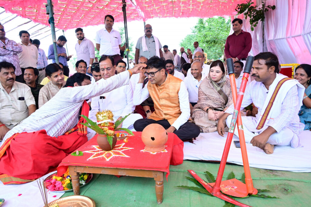माँ चन्द्रहासिनी आरोग्य धाम बनेगा जनसेवा का नया केंद्र : वित्त मंत्री ओपी चौधरी - राष्ट्रवाणी - Chhattisgarh समाचार माँ चन्द्रहासिनी आरोग्य धाम बनेगा जनसेवा का नया केंद्र : वित्त मंत्री ओपी चौधरी - राष्ट्रवाणी - Chhattisgarh समाचार