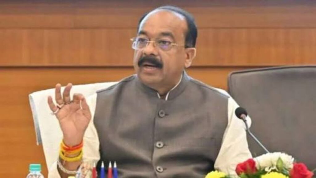 कांग्रेस का धरना खत्म: डिप्टी मुख्यमंत्री साव ने साधा निशाना, कहा- कार्यकर्ताओं ने लाठियां लहराकर उकसाया और अधिकारियों को दी धमकी - राष्ट्रवाणी - Chhattisgarh समाचार