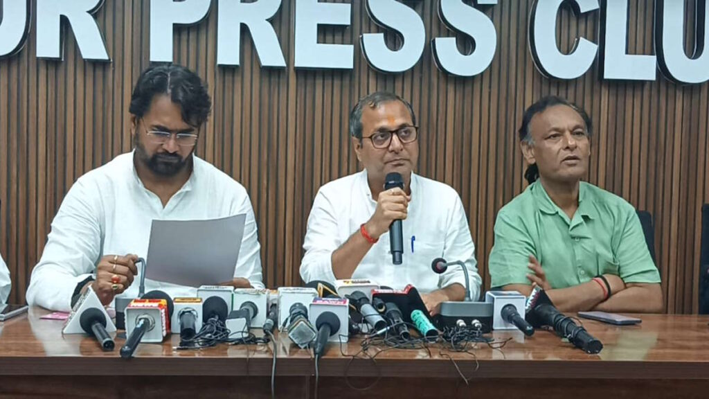 विधायक अमर अग्रवाल पर बरसे पूर्व विधायक शैलेष पांडेय, कहा- मंत्री पद की लालसा में विधानसभा में नहीं पूछा क्षेत्र की समस्याओं से जुड़ा एक भी सवाल… - राष्ट्रवाणी - Chhattisgarh समाचार विधायक अमर अग्रवाल पर बरसे पूर्व विधायक शैलेष पांडेय, कहा- मंत्री पद की लालसा में विधानसभा में नहीं पूछा क्षेत्र की समस्याओं से जुड़ा एक भी सवाल… - राष्ट्रवाणी - Chhattisgarh समाचार