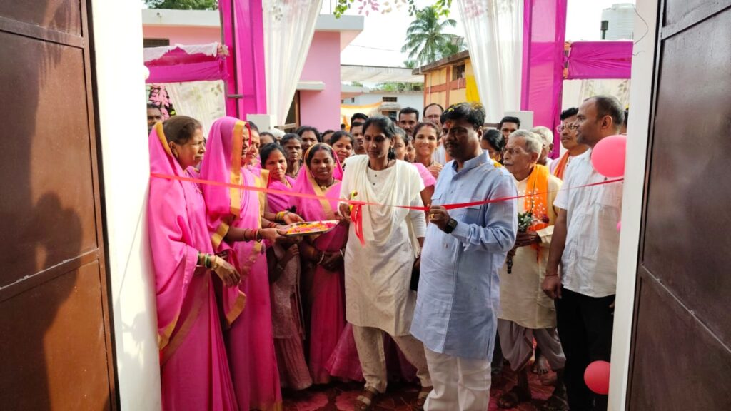 मर्दापाल में वन मंत्री ने ग्राम पंचायत भवन और महतारी सदन का किया लोकार्पण’ - राष्ट्रवाणी - Chhattisgarh समाचार