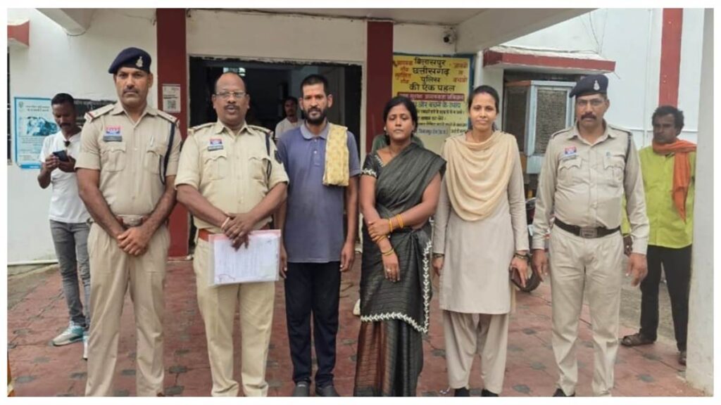 मामा-मामी की प्रताड़ना से तंग आकर युवक ने की आत्महत्या: परिजनों के बयान से हुआ बड़ा खुलासा - राष्ट्रवाणी - Chhattisgarh समाचार