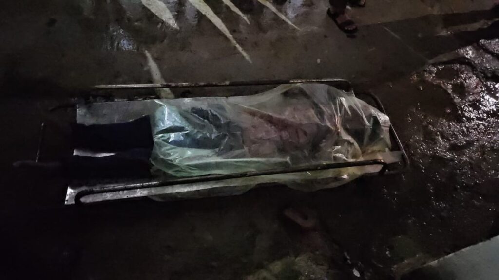 कग करिमे News: धारदार हथियार से ताबड़तोड़ हमला कर युवक की हत्या, मामूली विवाद में आरोपियों ने वारदात को दिया अंजाम, इलाके में फैली सनसनी - राष्ट्रवाणी - Chhattisgarh समाचार