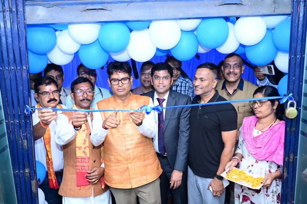 रायगढ़ में इंडियन ओवरसीज बैंक की नई शाखा का शुभारंभ, वित्त मंत्री ओपी चौधरी ने बैंकिंग विस्तार और वित्तीय सुधारों पर दिया जोर - राष्ट्रवाणी - Chhattisgarh समाचार