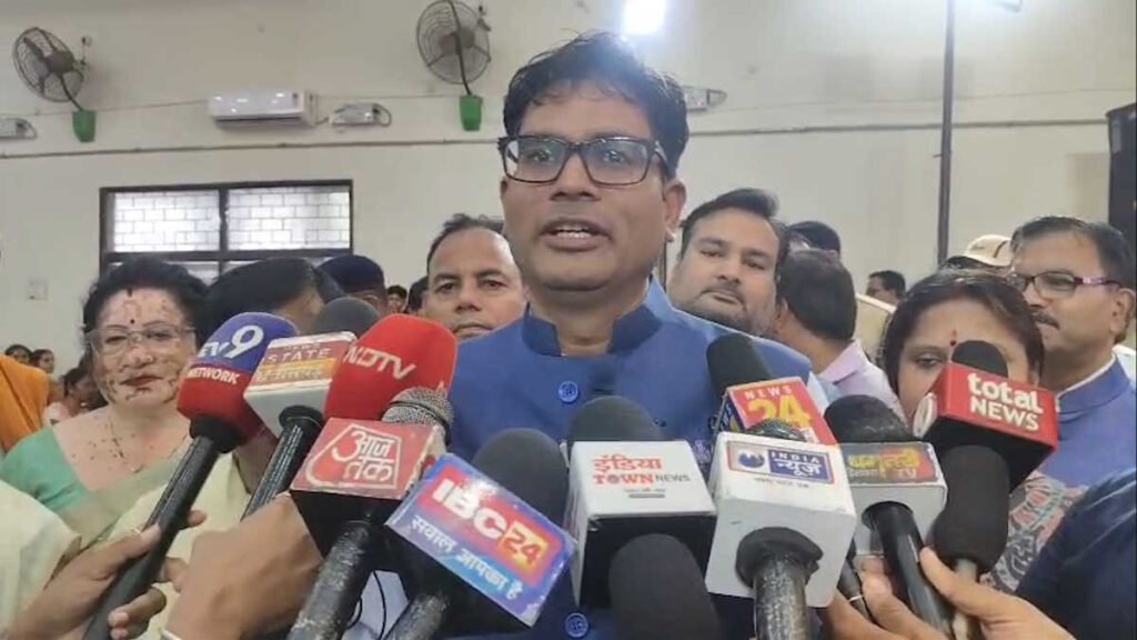 वित्त मंत्री ओपी चौधरी का कांग्रेस पर बड़ा हमला, कहा- गंगा जल लेकर खाई थी कसम, पर नहीं की शराबबंदी… - राष्ट्रवाणी - Chhattisgarh समाचार