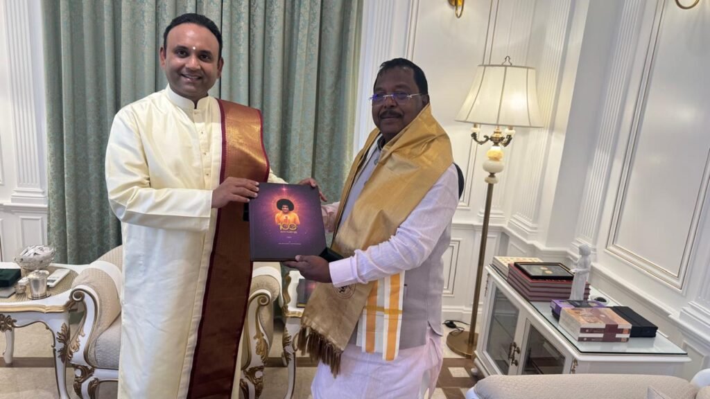 कृषि मंत्री रामविचार नेताम ने कर्नाटक के सत्य साई ग्राम का किया दौरा - राष्ट्रवाणी - Chhattisgarh समाचार