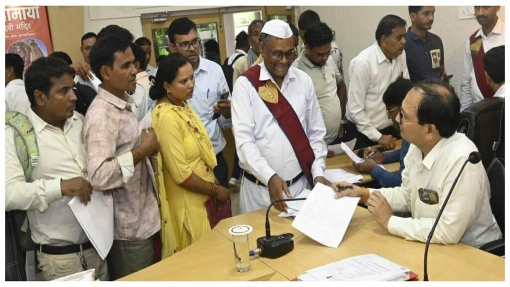 कलेक्टर साहब, बच्चों के स्कूल से बहता गंदा पानी बन रहा बीमारी का घर: बिलासपुर जनदर्शन में फूटा ग्रामीणों का दर्द - राष्ट्रवाणी - Chhattisgarh समाचार कलेक्टर साहब, बच्चों के स्कूल से बहता गंदा पानी बन रहा बीमारी का घर: बिलासपुर जनदर्शन में फूटा ग्रामीणों का दर्द - राष्ट्रवाणी - Chhattisgarh समाचार