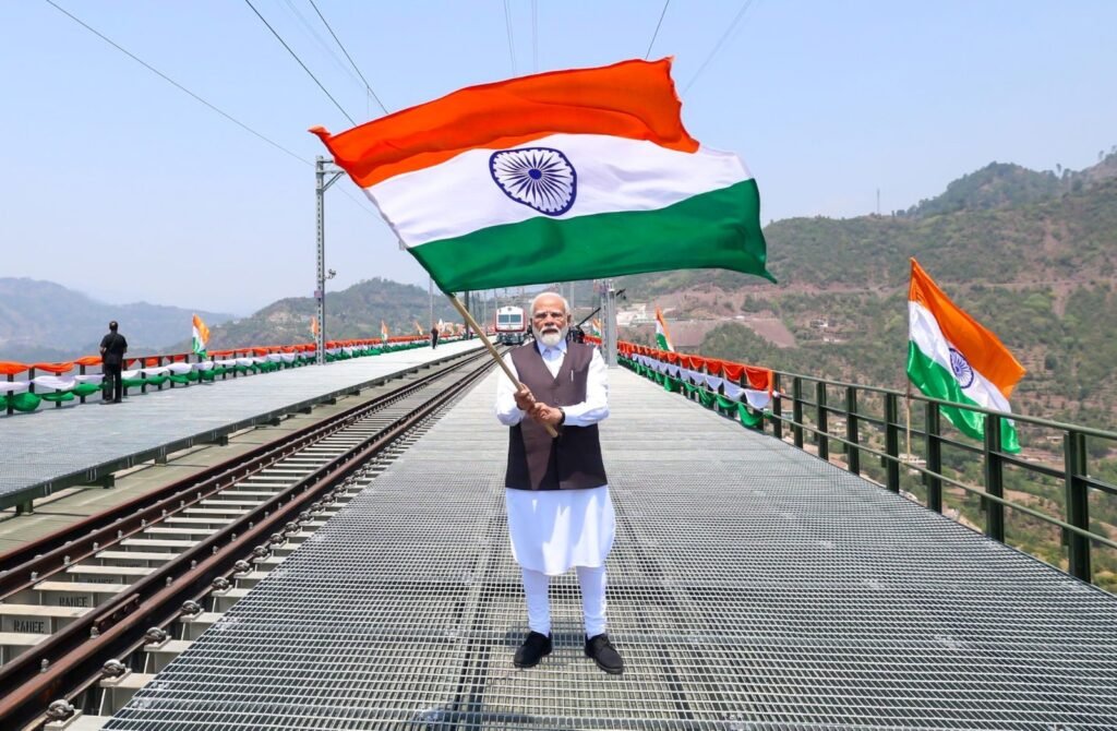 370 हटने के 7 साल पूरे होने पर पीएम मोदी ने कहा- श्यामा प्रसाद मुखर्जी का सपना, जम्मू-कश्मीर और लद्दाख के लिए नया अध्याय - राष्ट्रवाणी - Chhattisgarh समाचार 370 हटने के 7 साल पूरे होने पर पीएम मोदी ने कहा- श्यामा प्रसाद मुखर्जी का सपना, जम्मू-कश्मीर और लद्दाख के लिए नया अध्याय - राष्ट्रवाणी - Chhattisgarh समाचार