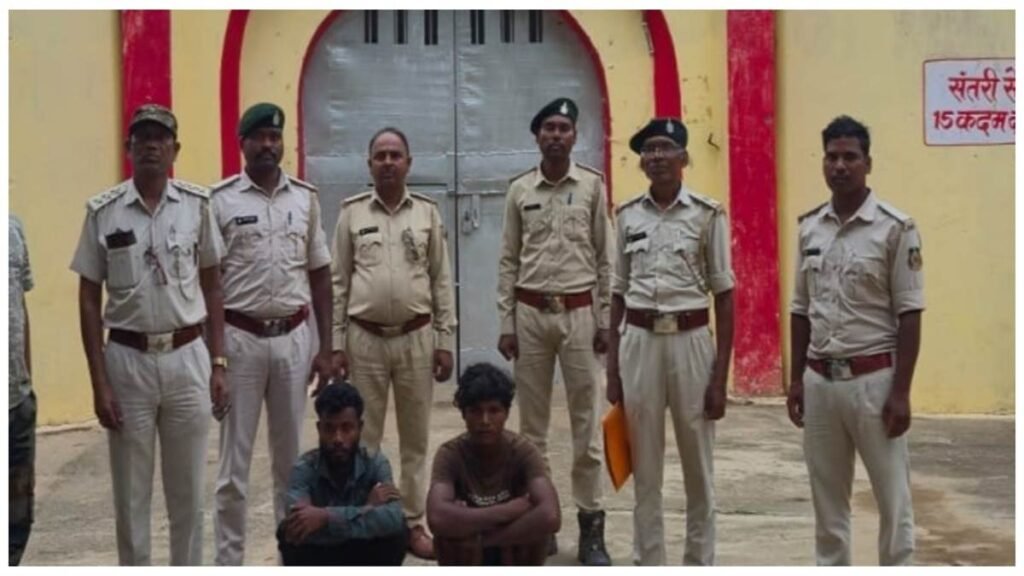 बलरामपुर में संरक्षित वन्यजीव बार्किंग डियर का अवैध शिकार: वन विभाग ने घेराबंदी कर दबोचे दो आरोपी - राष्ट्रवाणी - Chhattisgarh समाचार