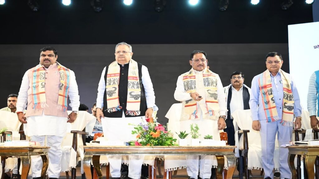 छत्तीसगढ़ का प्रीमियम हैंडलूम ब्रांड ‘कौशल फैब’ लॉन्च: मुख्यमंत्री साय ने कहा- हथकरघा हमारी संस्कृति, रोजगार और आत्मनिर्भरता की सशक्त पहचान - राष्ट्रवाणी - Chhattisgarh समाचार छत्तीसगढ़ का प्रीमियम हैंडलूम ब्रांड ‘कौशल फैब’ लॉन्च: मुख्यमंत्री साय ने कहा- हथकरघा हमारी संस्कृति, रोजगार और आत्मनिर्भरता की सशक्त पहचान - राष्ट्रवाणी - Chhattisgarh समाचार