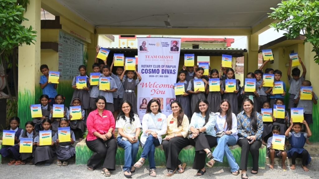 अडॉप्टेड हैप्पी स्कूल में ट्राइकलर ट्रिब्यूट पेंटिंग वर्कशॉप: रोटरी क्लब रायपुर कॉस्मो डिवाज़ ने किया आयोजन - राष्ट्रवाणी - Chhattisgarh समाचार