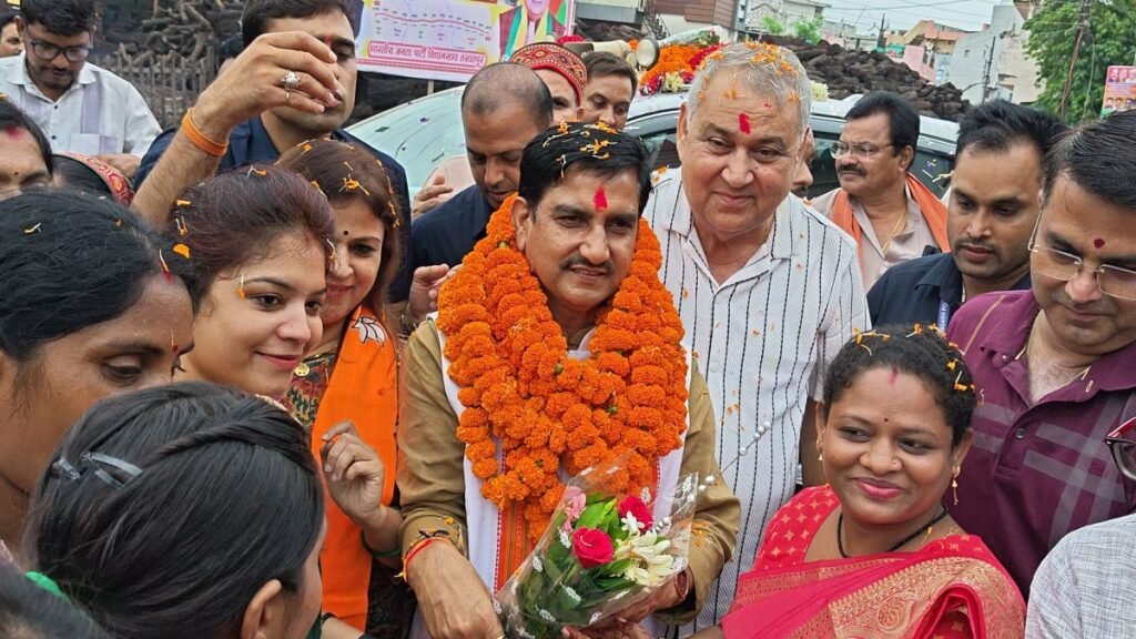 100 साल पुरानी मांग पूरी, तखतपुर में जश्न: उसलापुर-तखतपुर-डोंगरगढ़ 295 किमी रेल परियोजना को मंजूरी, केंद्रीय राज्य मंत्री तोखन साहू का भव्य स्वागत - राष्ट्रवाणी - Chhattisgarh समाचार 100 साल पुरानी मांग पूरी, तखतपुर में जश्न: उसलापुर-तखतपुर-डोंगरगढ़ 295 किमी रेल परियोजना को मंजूरी, केंद्रीय राज्य मंत्री तोखन साहू का भव्य स्वागत - राष्ट्रवाणी - Chhattisgarh समाचार