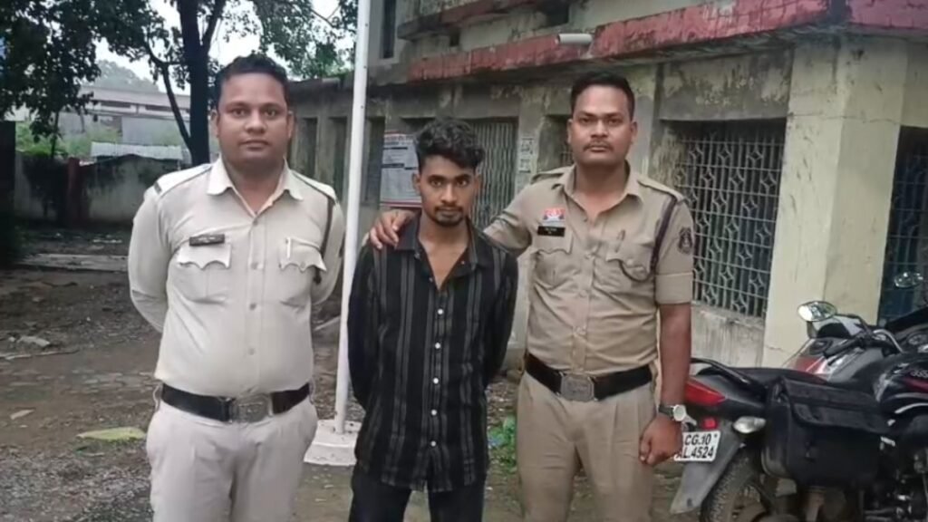 प्रेमिका ने शादी से किया इनकार, फिर प्रेमी ने आपत्तिजनक फोटो-वीडियो सोशल मीडिया पर किया वायरल, आरोपी बेंगलुरु से गिरफ्तार - राष्ट्रवाणी - Chhattisgarh समाचार