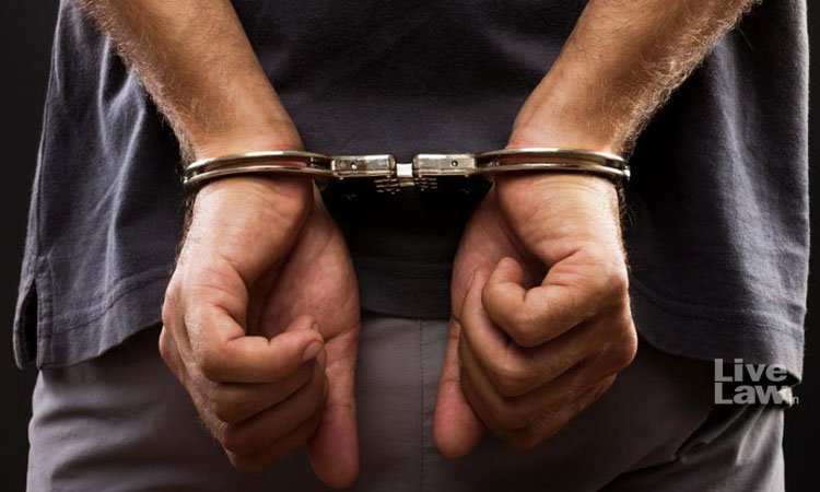 कल्याण ज्वेलर्स में डकैती की साजिश नाकाम : वारदात से पहले 3 युवक गिरफ्तार - राष्ट्रवाणी - Chhattisgarh समाचार कल्याण ज्वेलर्स में डकैती की साजिश नाकाम : वारदात से पहले 3 युवक गिरफ्तार - राष्ट्रवाणी - Chhattisgarh समाचार