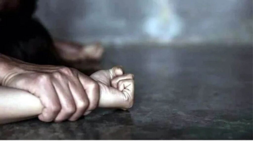 रायगढ़ में मानसिक रोगी महिला से दुष्कर्म और उसके दुधमुंहे बच्चे के दोहरे हत्याकांड का खुलासा, 65 साल का आरोपी गिरफ्तार - राष्ट्रवाणी - Chhattisgarh समाचार रायगढ़ में मानसिक रोगी महिला से दुष्कर्म और उसके दुधमुंहे बच्चे के दोहरे हत्याकांड का खुलासा, 65 साल का आरोपी गिरफ्तार - राष्ट्रवाणी - Chhattisgarh समाचार