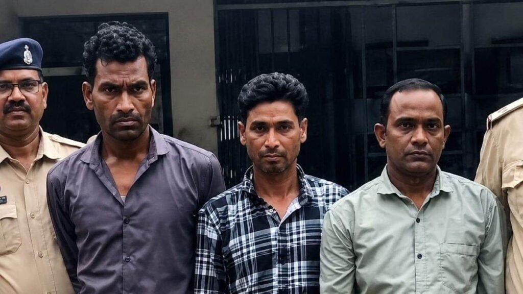 कग में केमिकल डालकर काले कागज से करेंसी बनाने का खेल, तीन आरोपी गिरफ्तार; मास्टरमाइंड पर पहले भी मामले दर्ज - राष्ट्रवाणी - Chhattisgarh समाचार कग में केमिकल डालकर काले कागज से करेंसी बनाने का खेल, तीन आरोपी गिरफ्तार; मास्टरमाइंड पर पहले भी मामले दर्ज - राष्ट्रवाणी - Chhattisgarh समाचार