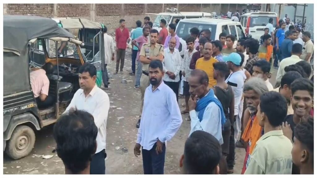 शराब दुकान के पास पूर्व जनपद सदस्य के पति की धारदार हथियार से हत्या, बिलासपुर के देवरीखुर्द इलाके में दहशत - राष्ट्रवाणी - Chhattisgarh समाचार
