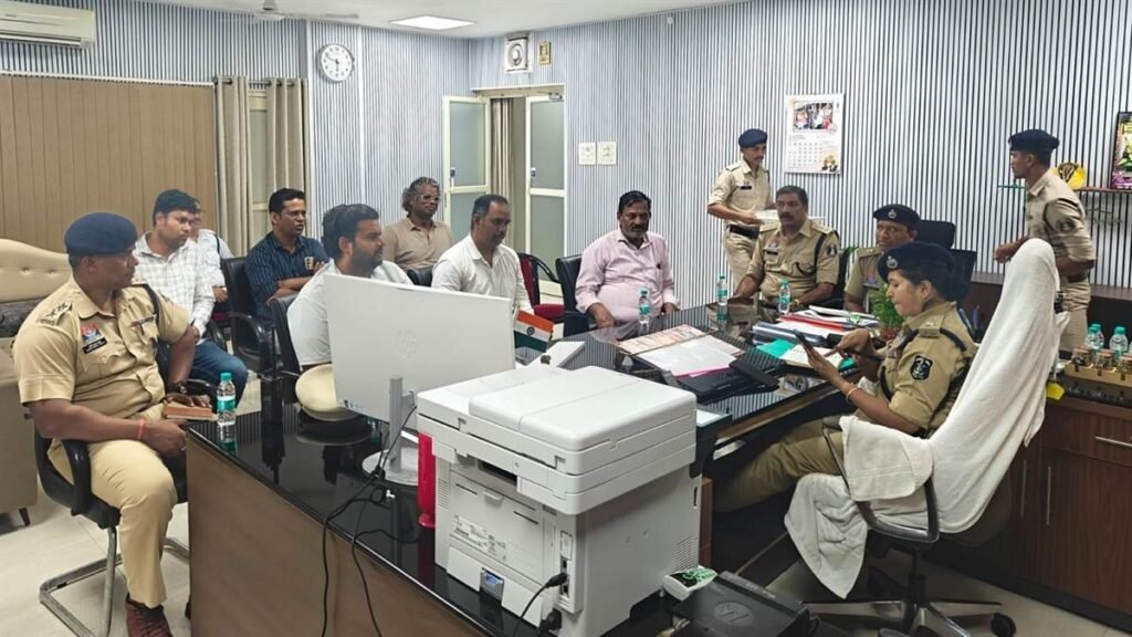 रायपुर के गिग वर्कर्स अब बिना हेलमेट नहीं कर पाएंगे डिलीवरी, सभी का होगा पुलिस वेरिफिकेशन—पढ़ें इनसाइड स्टोरी – राष्ट्रवाणी