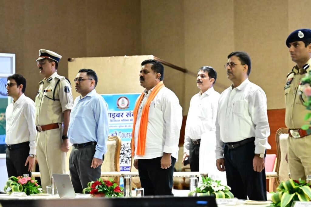 साइबर अपराध के खिलाफ जन-जागरूकता को नई गति, उपमुख्यमंत्री विजय शर्मा ने किया ‘साइबर संकल्प’ का शुभारंभ – राष्ट्रवाणी साइबर अपराध के खिलाफ जन-जागरूकता को नई गति, उपमुख्यमंत्री विजय शर्मा ने किया ‘साइबर संकल्प’ का शुभारंभ – राष्ट्रवाणी