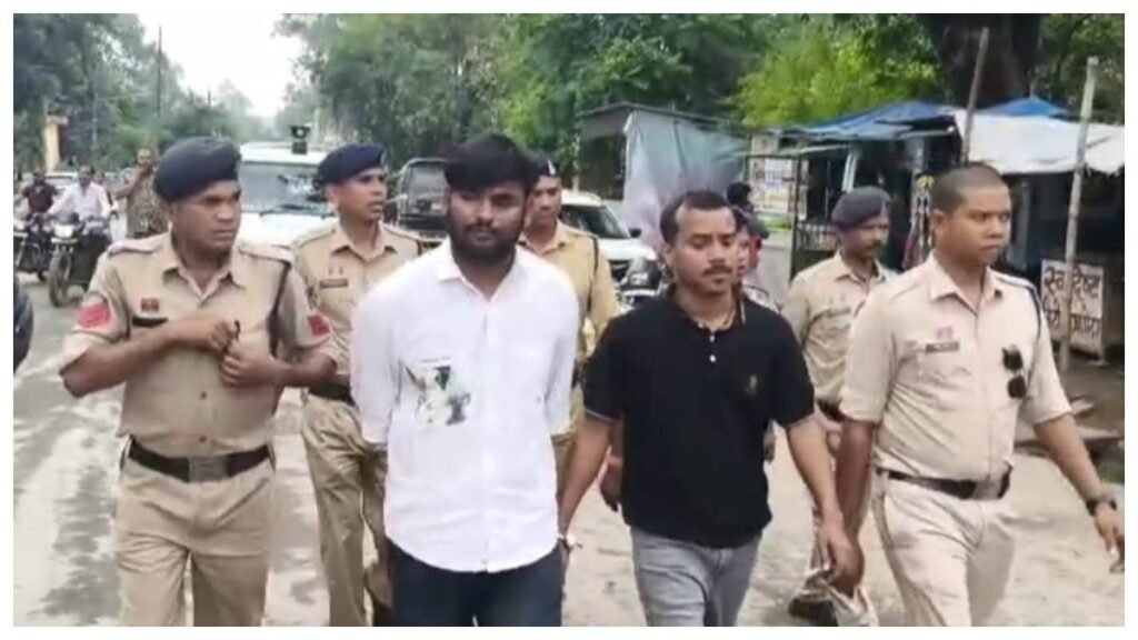 तेरा बाप पुलिस वाला है हमारा क्या कर लेगा, कहकर की गई थी IPS के बेटे से मारपीट, अंबिकापुर पुलिस ने निकाला जुलूस – राष्ट्रवाणी