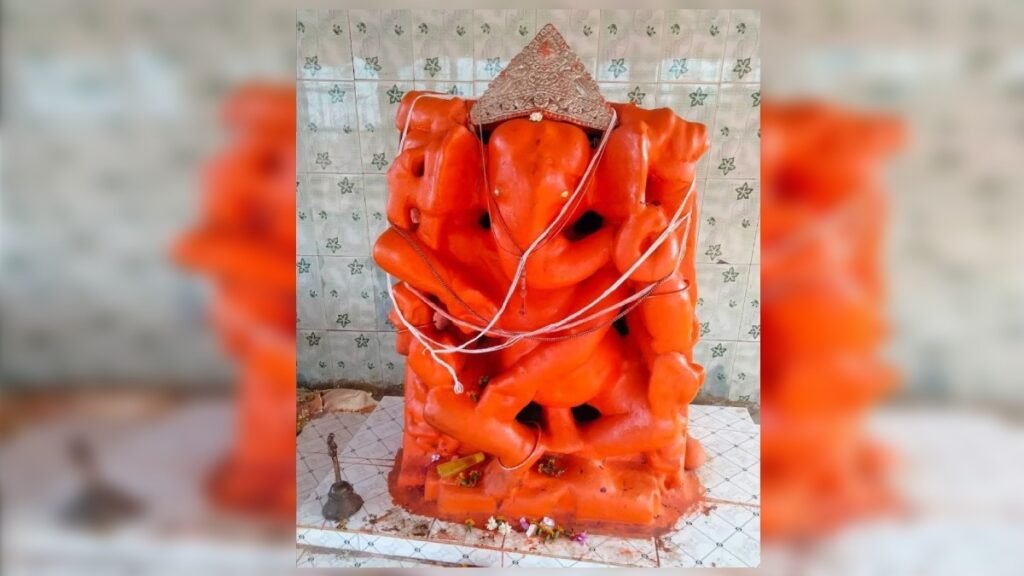 8 भुजाएं, सदियों पुरानी आस्था और कई रहस्य… छत्तीसगढ़ की इस गणेश प्रतिमा को 25 युवक भी नहीं हिला पाए, विसर्जन की जगह कराया जाता है स्नान – राष्ट्रवाणी 8 भुजाएं, सदियों पुरानी आस्था और कई रहस्य… छत्तीसगढ़ की इस गणेश प्रतिमा को 25 युवक भी नहीं हिला पाए, विसर्जन की जगह कराया जाता है स्नान – राष्ट्रवाणी
