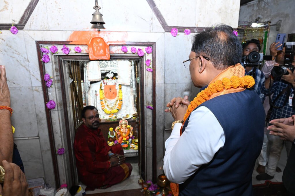117 वर्षों से चली आ रही गणेशोत्सव की परंपरा में शामिल हुए मुख्यमंत्री विष्णु देव साय—पढ़ें इनसाइड स्टोरी – राष्ट्रवाणी