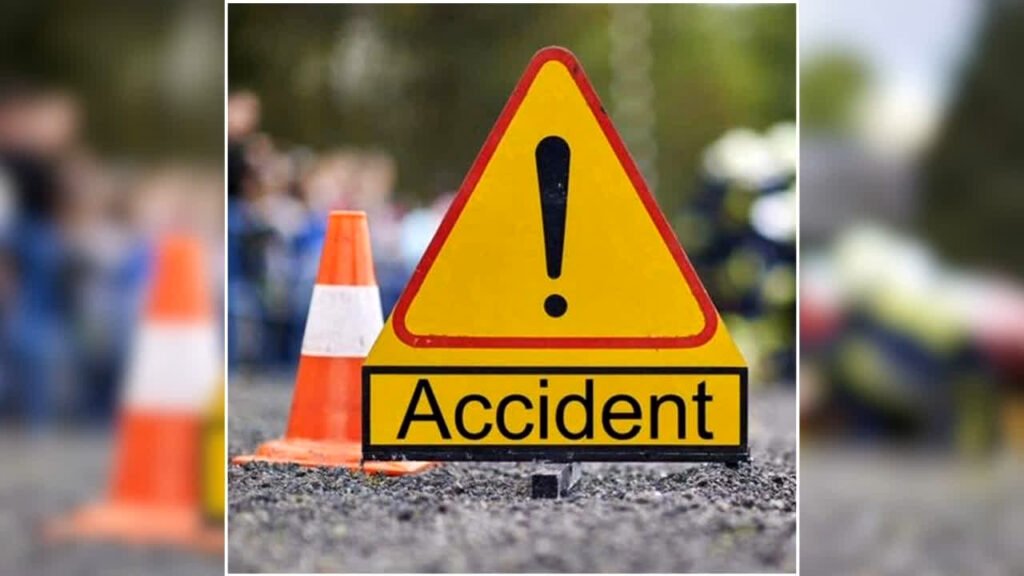 Bilaspur Road Accident: फिर खून से लाल हुई छत्तीसगढ़ की सड़क….बिलासपुर में 4 लोगों की मौत – राष्ट्रवाणी Bilaspur Road Accident: फिर खून से लाल हुई छत्तीसगढ़ की सड़क….बिलासपुर में 4 लोगों की मौत – राष्ट्रवाणी