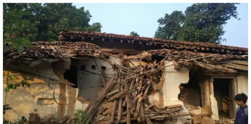 12 हाथियों का नया दल पहुंचने से अंबिकापुर के उदयपुर रेंज में हुए 27 हाथी, घरो में किया तोड़फोड़ – राष्ट्रवाणी