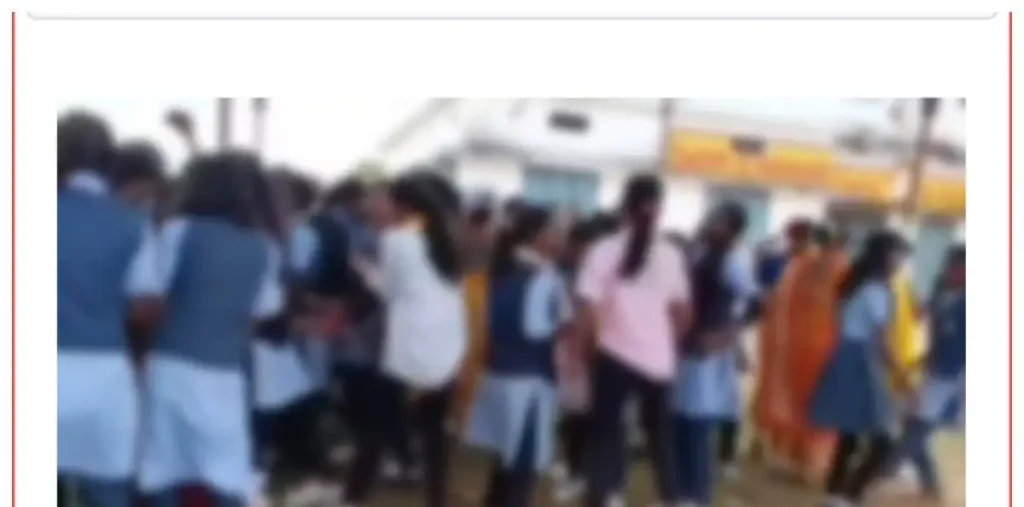 बलरामपुर के स्कूल में द्विअर्थी गाने पर छात्र-छात्राओं के डांस का वीडियो सोशल मीडिया पर हुआ प्रसारित – राष्ट्रवाणी बलरामपुर के स्कूल में द्विअर्थी गाने पर छात्र-छात्राओं के डांस का वीडियो सोशल मीडिया पर हुआ प्रसारित – राष्ट्रवाणी
