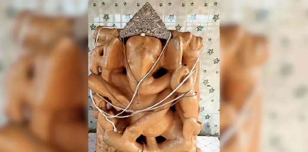 छत्तीसगढ़ में 25 युवक भी नहीं हिला सके अष्टभुजी भगवान गणेश की प्रतिमा, 1884 से आज भी बिना विसर्जन पूरी होती है पूजा – राष्ट्रवाणी छत्तीसगढ़ में 25 युवक भी नहीं हिला सके अष्टभुजी भगवान गणेश की प्रतिमा, 1884 से आज भी बिना विसर्जन पूरी होती है पूजा – राष्ट्रवाणी