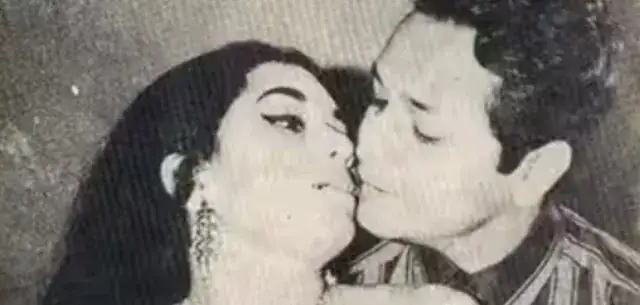 ‘आज बेडरूम सीन भी…’, 15 साल की रेखा को जबरदस्ती किस करने पर 47 साल बाद बोले एक्टर; एनिमल को लिया आड़े हाथ – राष्ट्रवाणी ‘आज बेडरूम सीन भी…’, 15 साल की रेखा को जबरदस्ती किस करने पर 47 साल बाद बोले एक्टर; एनिमल को लिया आड़े हाथ – राष्ट्रवाणी
