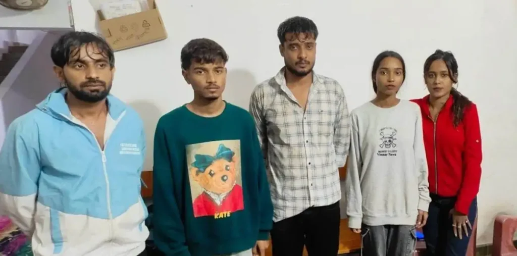 कान्हा जा रहे 5 दोस्तों की कार उफनती नदी में बही, पुलिस की चेतावनी के बाद भी स्टॉपर तोड़कर घुसाई कार; रात में रेस्क्यू – राष्ट्रवाणी