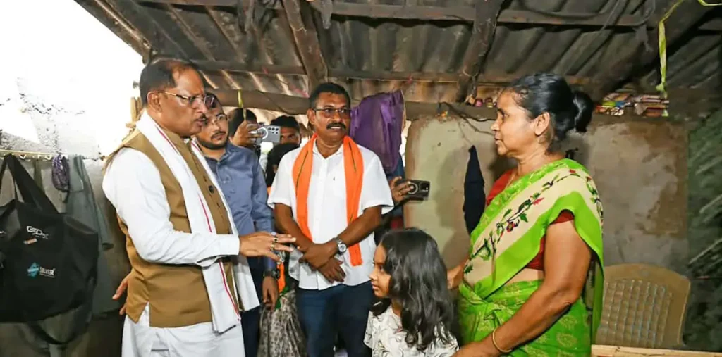सुकमा के बाढ़ प्रभावित परिवारों को मुख्यमंत्री राहत कोष से मिलेंगे 10-10 हजार रुपए अतिरिक्त, मुख्यमंत्री साय ने कहा- बाढ़ प्रभावित परिवारों के साथ पूरी संवेदनशीलता से खड़ी है सरकार – राष्ट्रवाणी