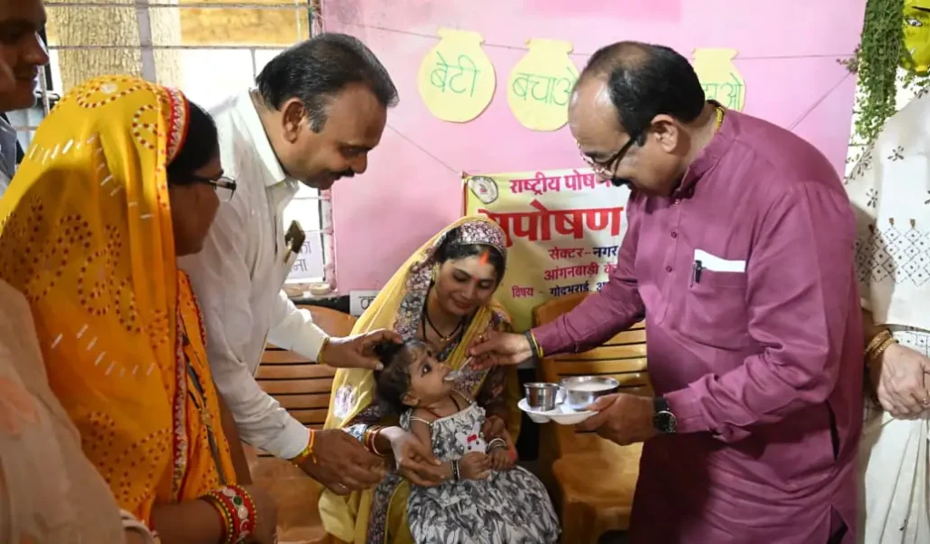 ‘बच्चों के अंदर अपना बचपना ढूंढता हूं…’ : जमीन पर बैठकर बच्चों संग खेले अरुण साव, इस बड़े खुलासे से मचा हड़कंप – राष्ट्रवाणी ‘बच्चों के अंदर अपना बचपना ढूंढता हूं…’ : जमीन पर बैठकर बच्चों संग खेले अरुण साव, इस बड़े खुलासे से मचा हड़कंप – राष्ट्रवाणी