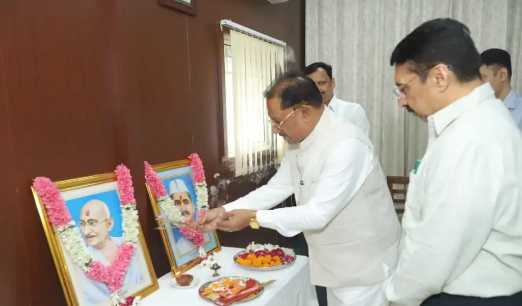 सत्य, अहिंसा और सादगी के आदर्श हमें राष्ट्रसेवा की प्रेरणा देते रहेंगे : मुख्यमंत्री विष्णु देव साय – राष्ट्रवाणी सत्य, अहिंसा और सादगी के आदर्श हमें राष्ट्रसेवा की प्रेरणा देते रहेंगे : मुख्यमंत्री विष्णु देव साय – राष्ट्रवाणी