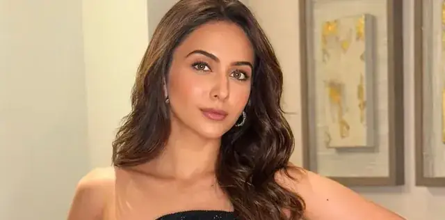 ’20 की उम्र से टैक्स भर रही हूं…’ फर्जी खबरों पर भड़कीं Rakul Preet Singh, ऑफिशियल बयान में बताई सच्चाई – राष्ट्रवाणी ’20 की उम्र से टैक्स भर रही हूं…’ फर्जी खबरों पर भड़कीं Rakul Preet Singh, ऑफिशियल बयान में बताई सच्चाई – राष्ट्रवाणी
