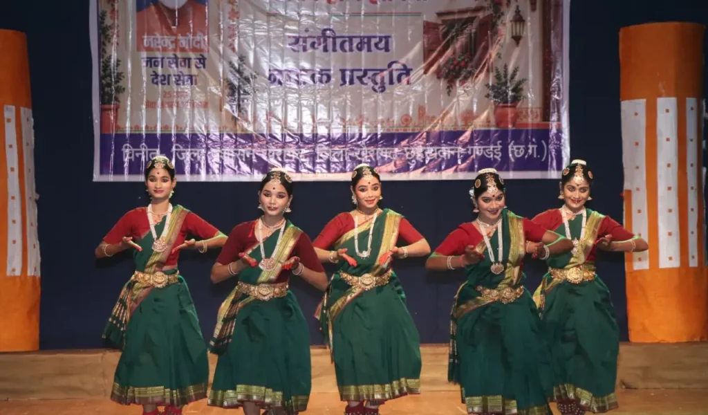 इंदिरा कला संगीत विश्वविद्यालय खैरागढ़ में ‘नमो सेवा– अनकही कहानियां’ का जिला स्तरीय भव्य नाट्य मंचन – राष्ट्रवाणी इंदिरा कला संगीत विश्वविद्यालय खैरागढ़ में ‘नमो सेवा– अनकही कहानियां’ का जिला स्तरीय भव्य नाट्य मंचन – राष्ट्रवाणी