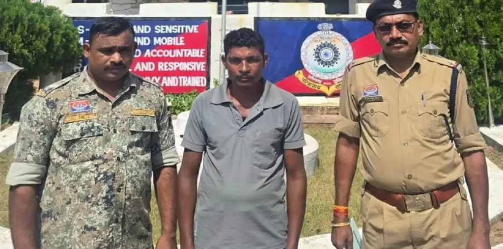 झारखंड-ओडिशा सीमा पर छत्तीसगढ़ पुलिस का एक्शन, जशपुर के बाद अब धमतरी में रोकी मवेशी तस्करी – राष्ट्रवाणी झारखंड-ओडिशा सीमा पर छत्तीसगढ़ पुलिस का एक्शन, जशपुर के बाद अब धमतरी में रोकी मवेशी तस्करी – राष्ट्रवाणी