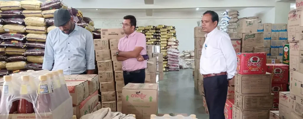 खाद्य एवं औषधि प्रशासन द्वारा दीपावली के अवसर पर खाद्य पदार्थों की सघन जांच जारी—जानें पूरा मामला – राष्ट्रवाणी खाद्य एवं औषधि प्रशासन द्वारा दीपावली के अवसर पर खाद्य पदार्थों की सघन जांच जारी—जानें पूरा मामला – राष्ट्रवाणी