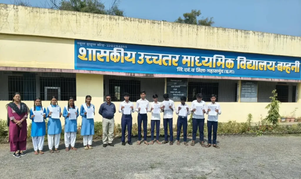 17 वर्ष से अधिक तथा 18 वर्ष एवं छूटे हुए मतदाताओं को मतदाता सूची में जोड़ने जगह-जगह लगाए जा रहे शिविर – राष्ट्रवाणी 17 वर्ष से अधिक तथा 18 वर्ष एवं छूटे हुए मतदाताओं को मतदाता सूची में जोड़ने जगह-जगह लगाए जा रहे शिविर – राष्ट्रवाणी