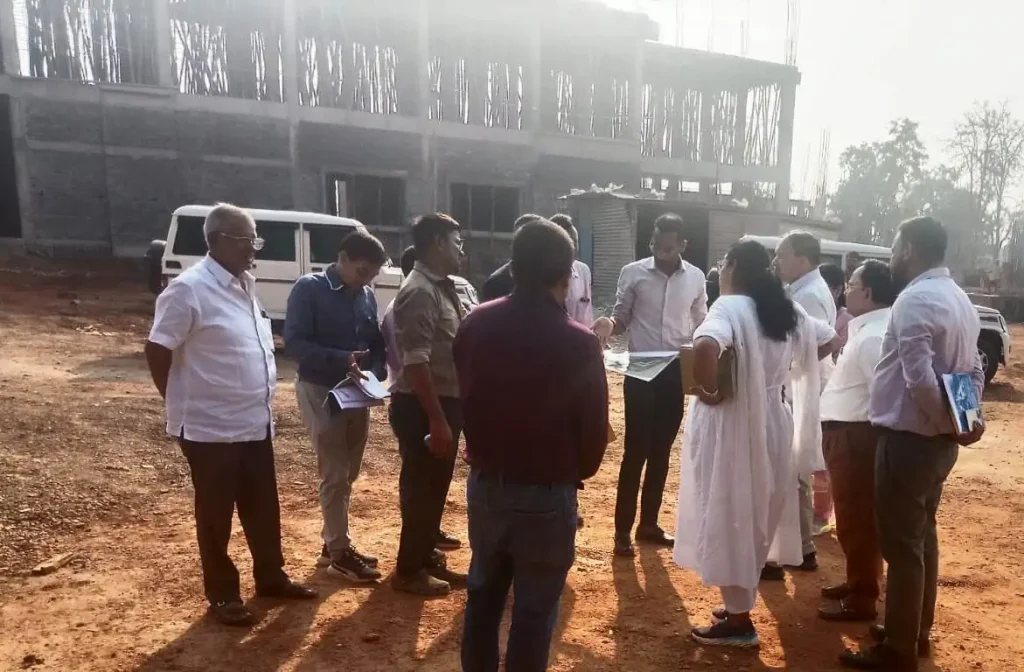 लोक निर्माण विभाग के सचिव ने निर्माणाधीन संयुक्त जिला कार्यालय भवन और पीडब्लूडी आवासीय परिसर का किया निरीक्षण – राष्ट्रवाणी